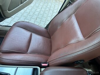 Volvo XC90 2,4 D5 AWD manuál - 10