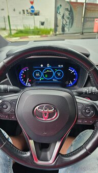 Toyota Corolla TS 1.8 Hybrid Executive (2019) - 10