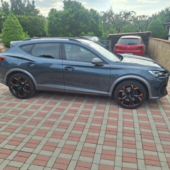 Cupra Formentor 1.4 TSI eHybrid 245k DSG Veloz TOP STAV - 10