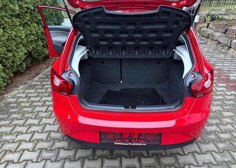 Seat Ibiza 1,2TSi/77kw 1 Majitel,servisk benzín manuál 77 kw - 10