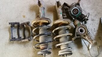 Rozpredam Citroen C4 1,6 hdi 2,0 hdi - 10