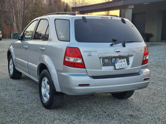 KIA SORENTO 2,5CRDi  4x4 - 10