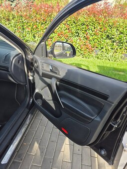 Škoda octavia 2 combi Laurin & Klement 4x4 - 10