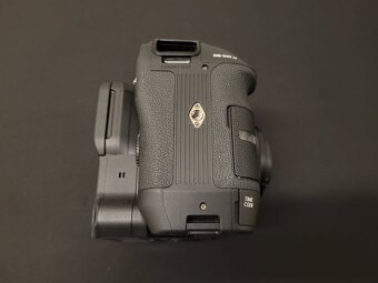Canon C70 + RF 50mm f1.8 + Monitor - 10