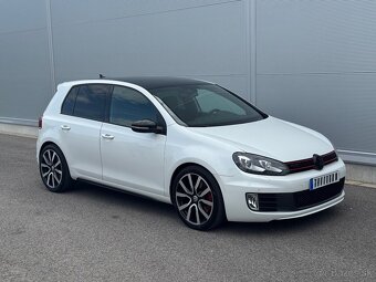 Volkswagen Golf GTi Adidas Edition 2.0TSi APR - 10