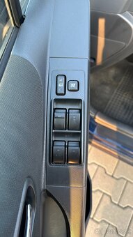 Toyota Corolla Verso - 10