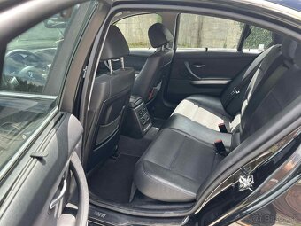 BMW E90 330i N52 - 10