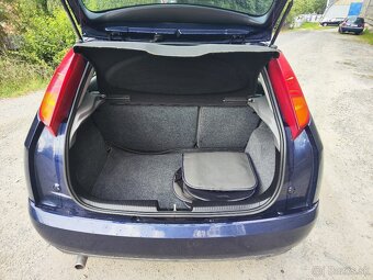 Ford FOCUS 1.8i benzín, výbava Ghia - 10