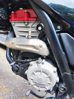 Husqvarna 650 TR strada ( vymením ) 42,5KW - 10