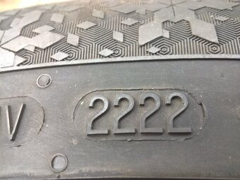 ZIMNÉ 245/45 R18 100V XL CONTINENTAL 2022 cca 6 mm 50,-€/kus - 10