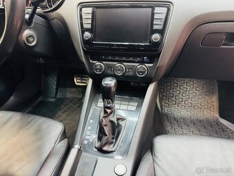 Škoda Octavia Combi 2.0 TDI DPF RS DSG - 10