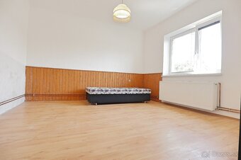 Rodinný dom s krásnym pozemkom kúsok od Žiliny - len 6 km - 10