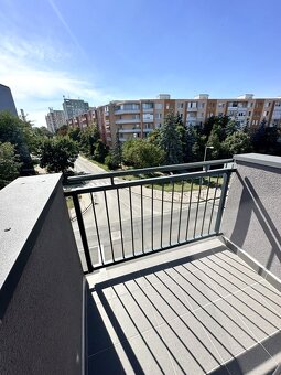 Moderne zariadený 2 izbový byt 55,90 m2 s balkónom Galanta - 10