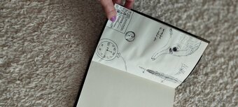 harry potter set (plášť,vajce,prutik,kravata,zlata strela... - 10