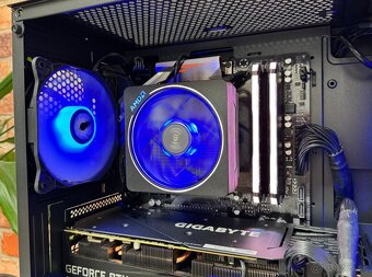 Ryzen 7 3700X\16GB\RTX 3070\SSD\850W Zdroj - 10