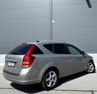Kia Ceed 1.6crdi 85Kw - 10