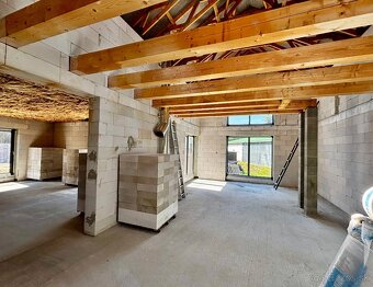 Predaj pozemku s rozostavaným 5izb. domom – Vampíl - 10