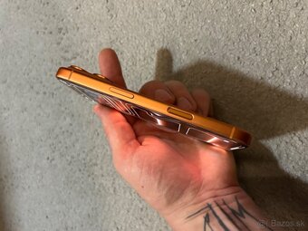 Apple iPhone 17 Pro 256 GB – Cosmic Orange - 10
