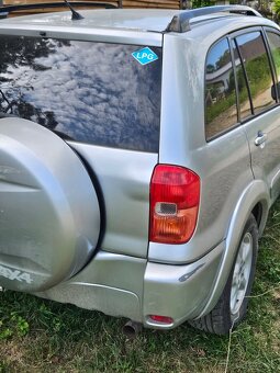 Toyota RAV 4, 4x4 - 10