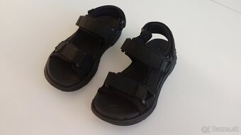 Sandále v. 31 - 10