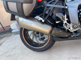 Bmw K1300R Akrapovič vyfuk karbonové doplnky - 10