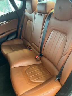 Maserati Quattroporte SQ4 411PS - 10