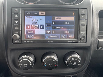 Jeep Compass 2.2L I4 CRD Limited 4x4 - 10