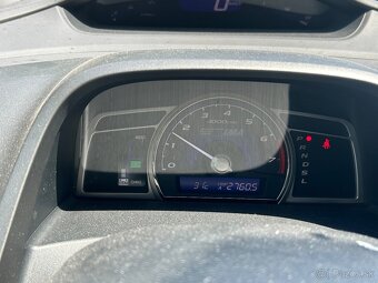 Honda Civic hybrid - 10