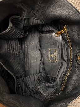 Kožená Prada kabelka 100% originál - 10