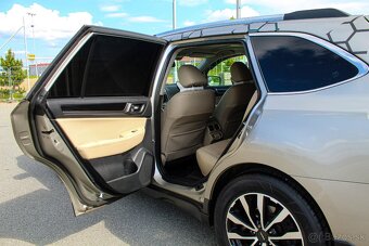 Subaru Outback 2.5i CVT LPG - 10