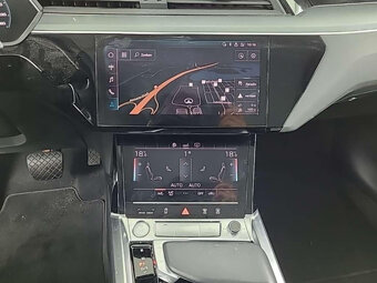 Audi Etron 50 quattro - 10