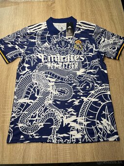 Real Madrid, Liverpool - 10
