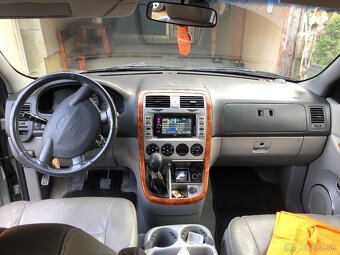 KIA Carnival 2,9 - 10