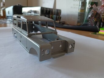 LAND ROVER SERIES III LWB wagon - 10