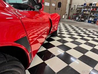 Chevrolet Corvette Greenwood z roku 1976 - 10