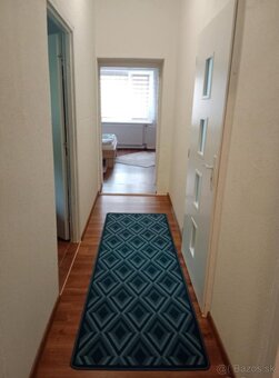 Zrekonštruovaný,zariadený dom pripravený na nasťahovanie - 10