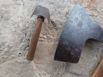 sekera,sekery,hoblík,nebožiec,staré náradie, topor jj - 10