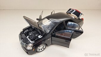 1:18 CADILLAC CTS-V - 10