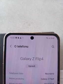 Samsung Galaxy Z Flip 4 - 10
