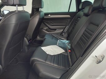 Volkswagen Passat Variant 2.0 TDI DSG - 10