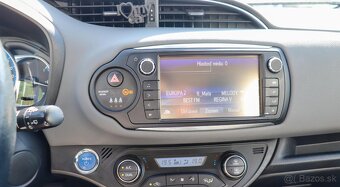 Toyota Yaris 1.5 HybridSD Style - 10