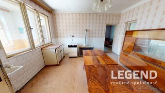 RD Nesvady, pekný pozemok 862 m2, pri stanici - TOP lokalita - 10