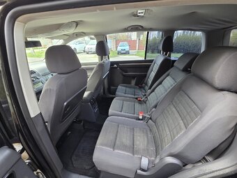 Predám Volksvagen Touran 1.9 - 10