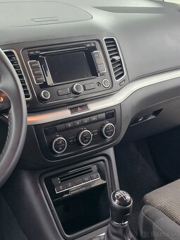 VW Sharan 2.0 TDi 103 kw 4 Motion - 10
