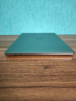 MacBook Pro 13.3 2020 | i5 • 8GB • 256GB SSD - 10