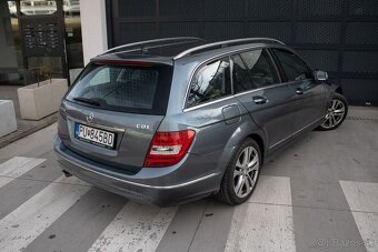 Mercedes-Benz C220CDI kombi / w204 / - 10