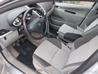 Peugeot 207 SW 1.4 16V - 10