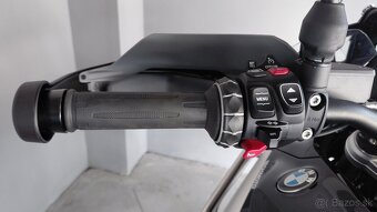 BMW R 1300GS TRIPLE BLACK - 10