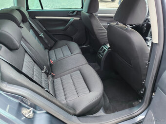 Škoda Octavia Combi TDI DSG 2012 Elegance - 10