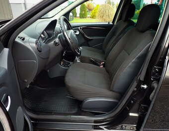 DACIA DUSTER 1.5dCi 4x4 -2011 KLIMA VYHREV ŤAŽNE - 10